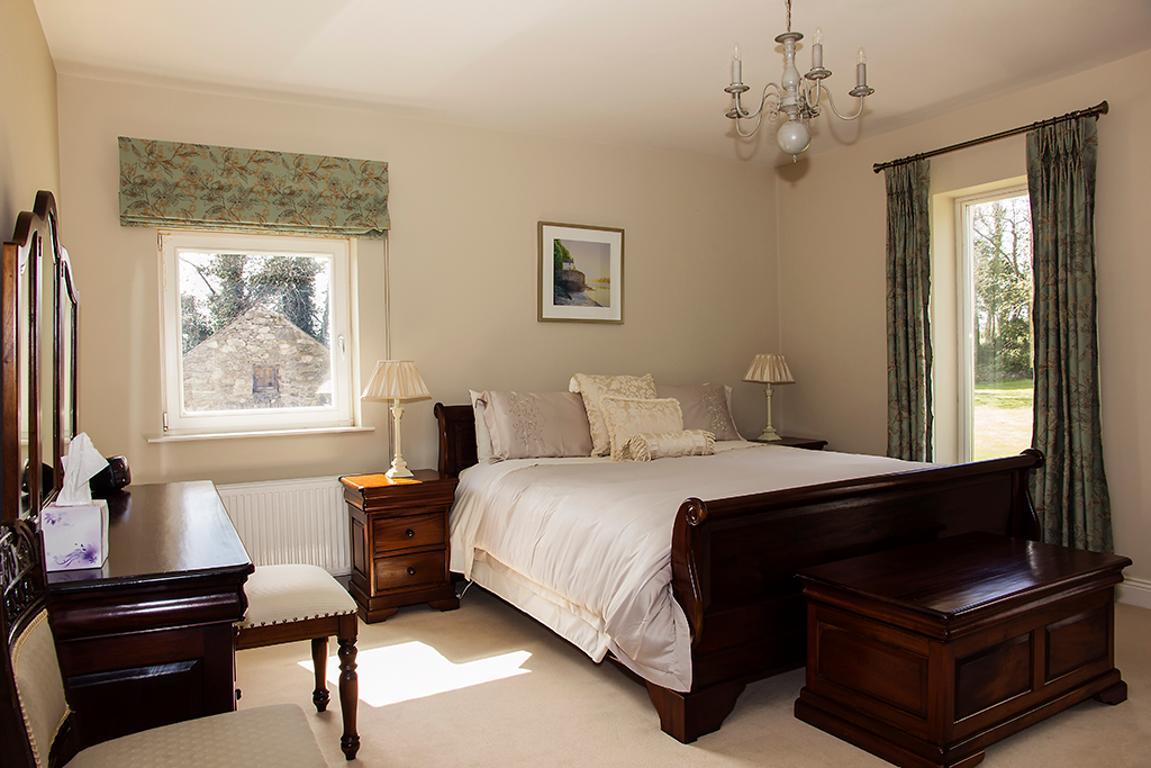 Ballinclea House Bed And Breakfast Brittas Bay Exterior photo